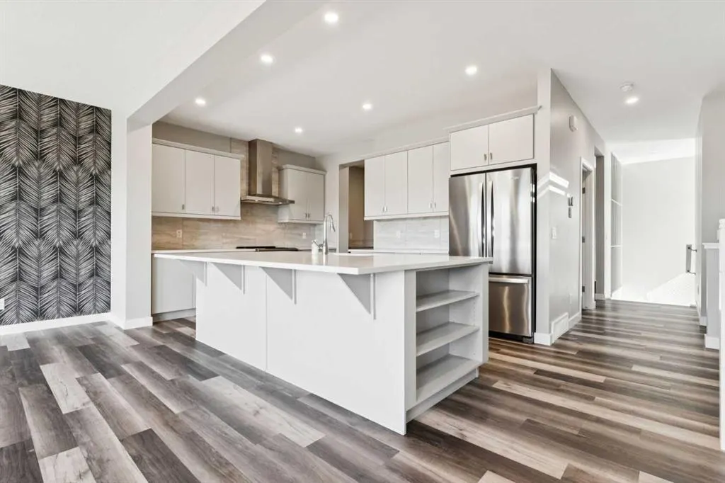 99 Precedence Hill
