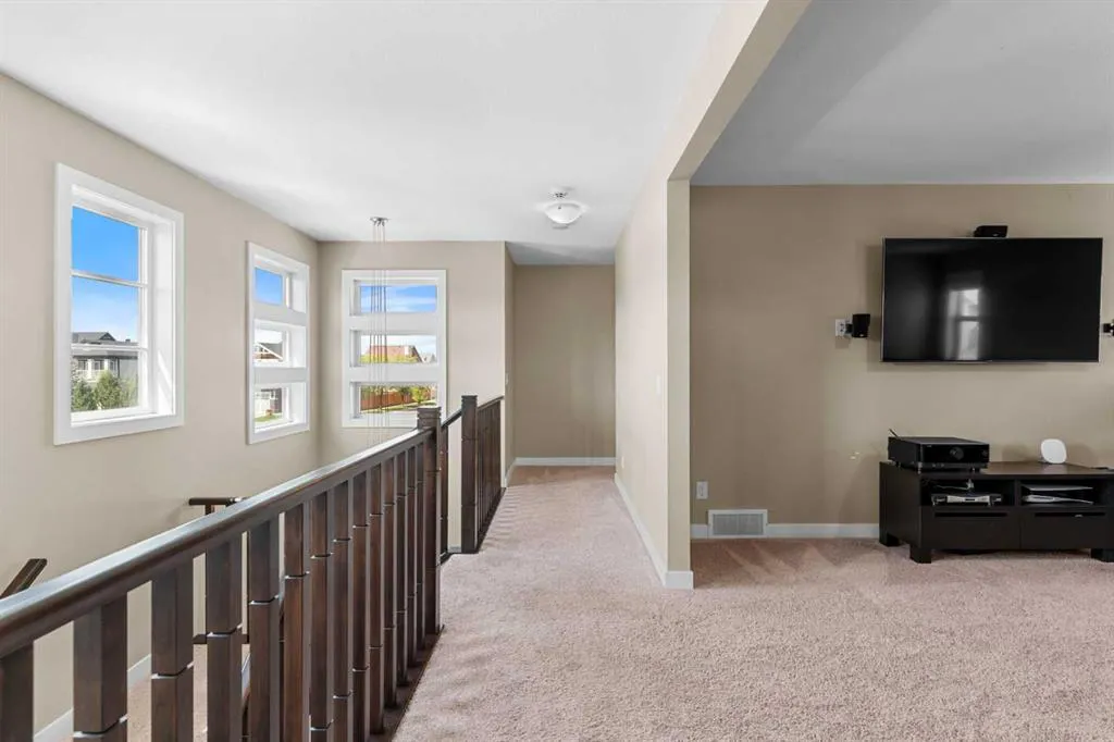 240 Copperpond Green SE