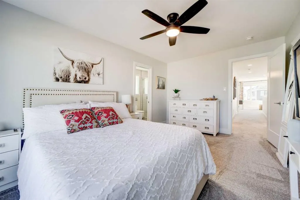 127 Goldenrod Road W