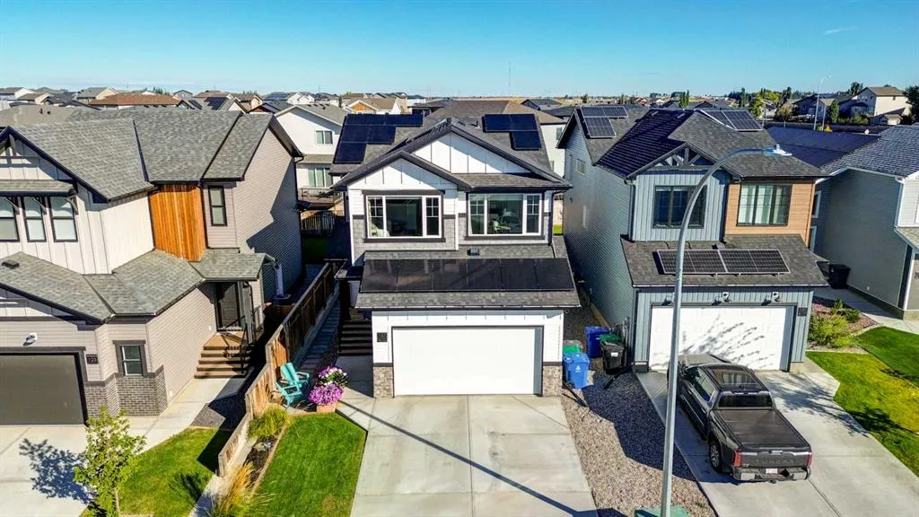 127 Goldenrod Road W