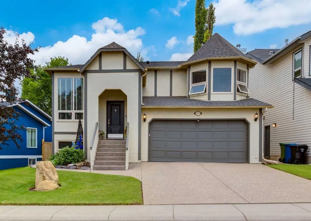 187 Strathaven Circle SW