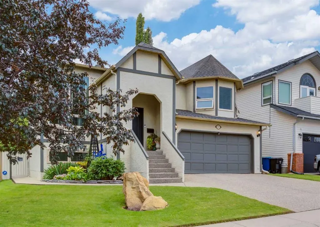 187 Strathaven Circle SW
