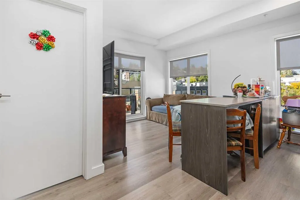 455 1 Avenue NE, #401