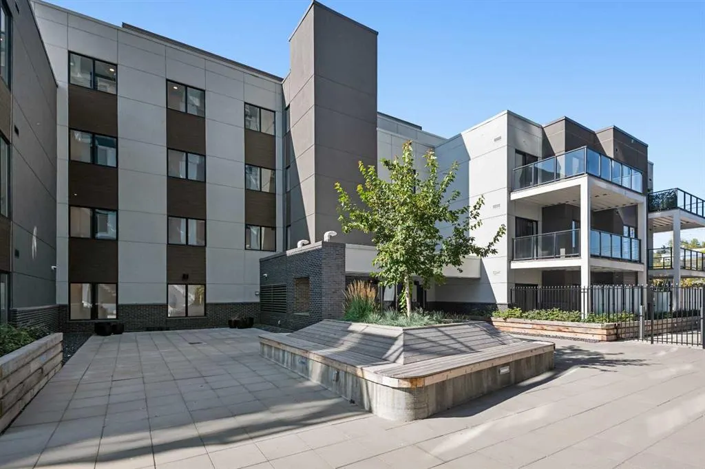 455 1 Avenue NE, #401