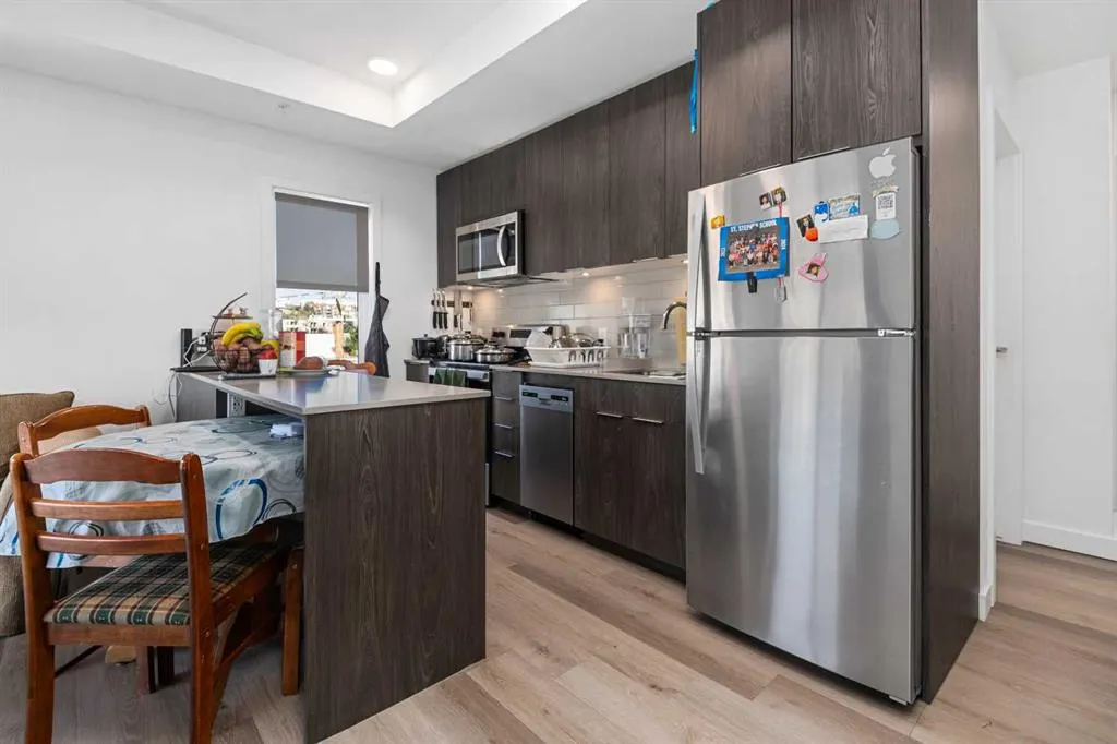 455 1 Avenue NE, #401