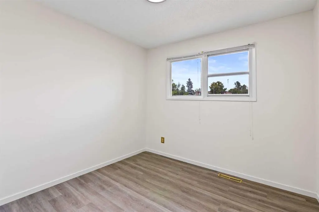 18 Harmon Place SW
