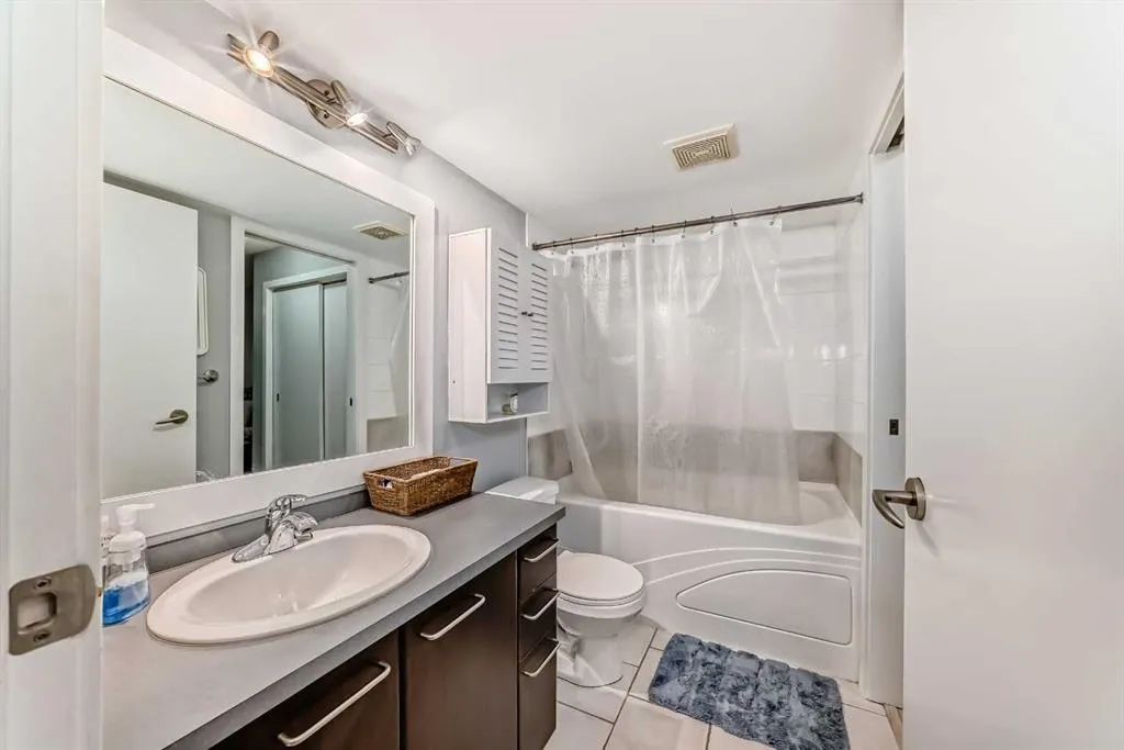 35 Richard Court SW, #119