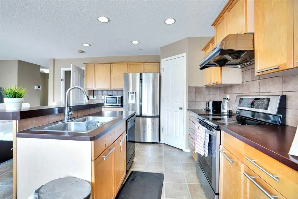 228 Covehaven Terrace NE