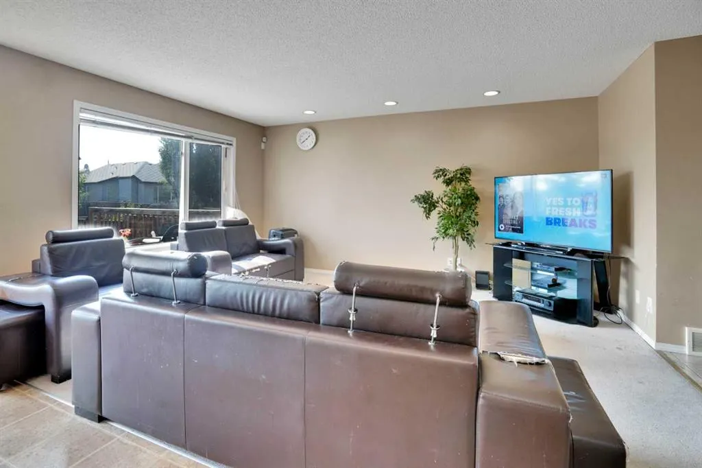 228 Covehaven Terrace NE