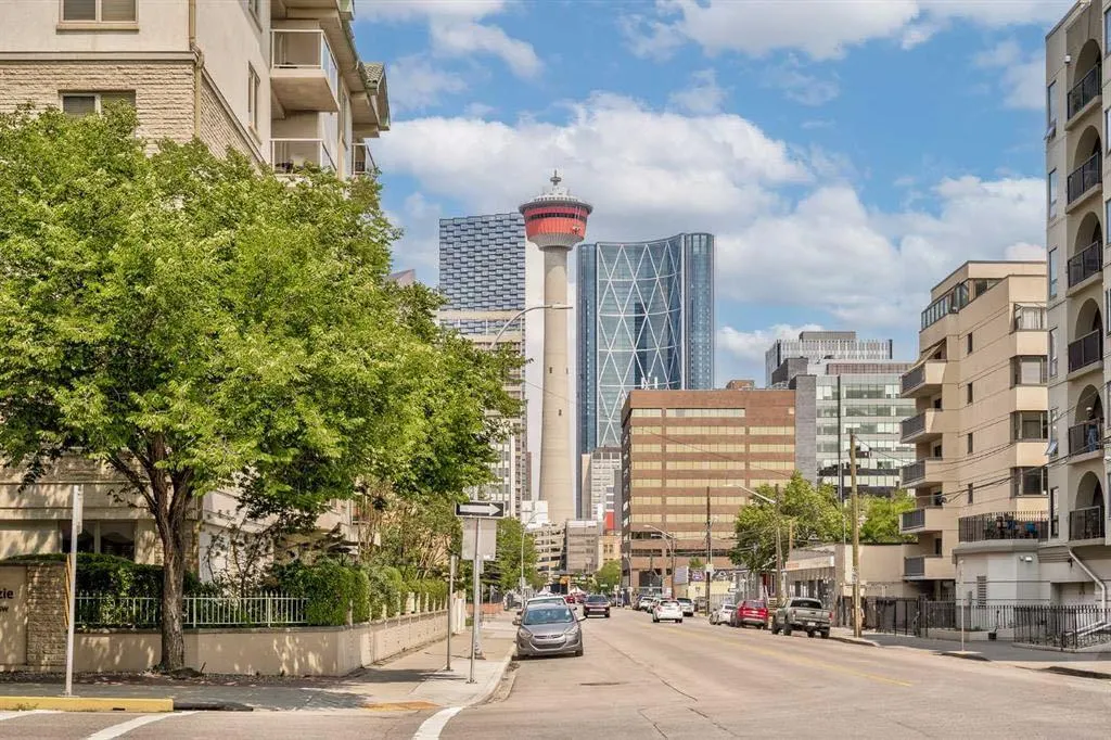 114 15 Avenue SW, #606