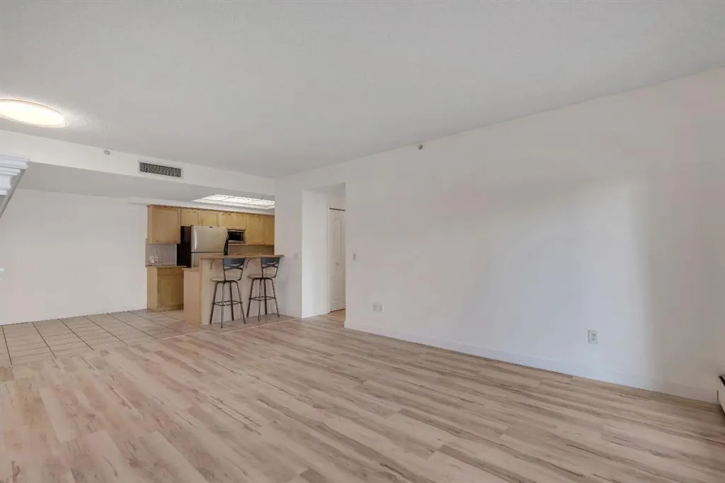 114 15 Avenue SW, #606