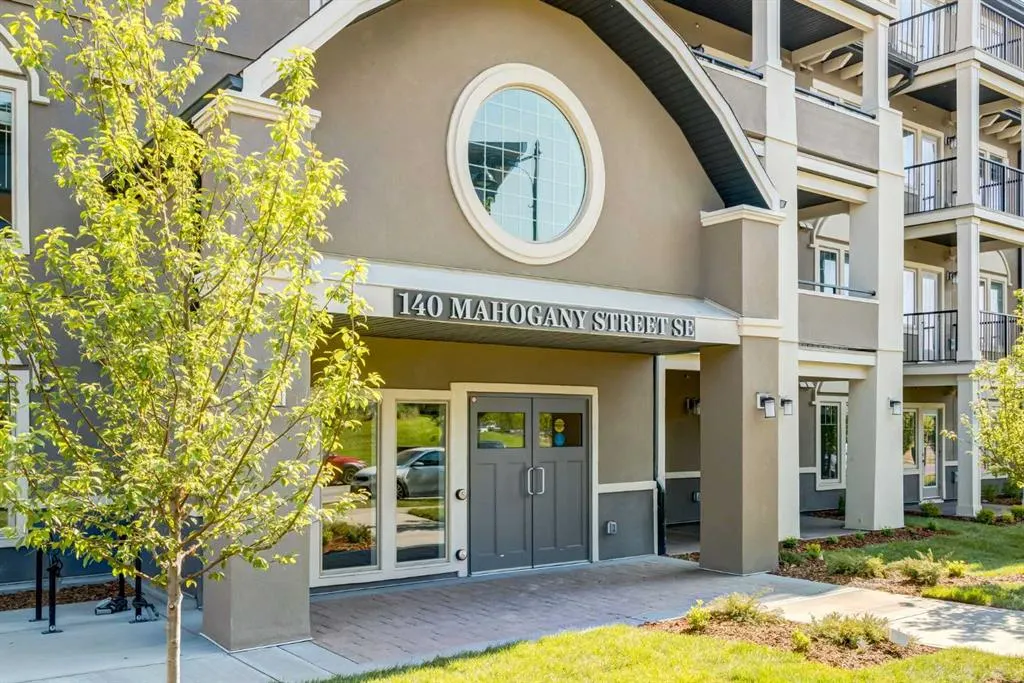 140 Mahogany Street SE, #401