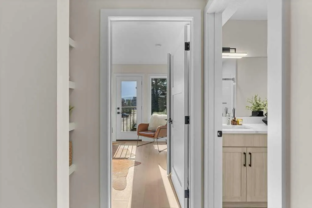 1330 1st Avenue, #109