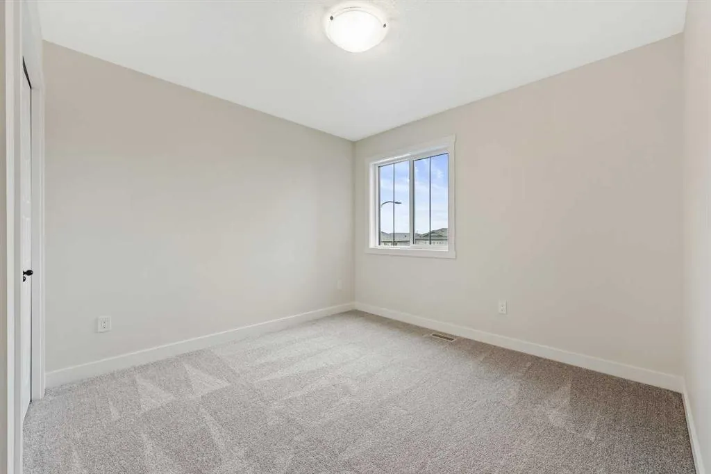 43 Versant View SW