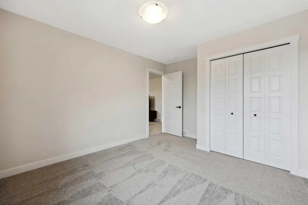 43 Versant View SW