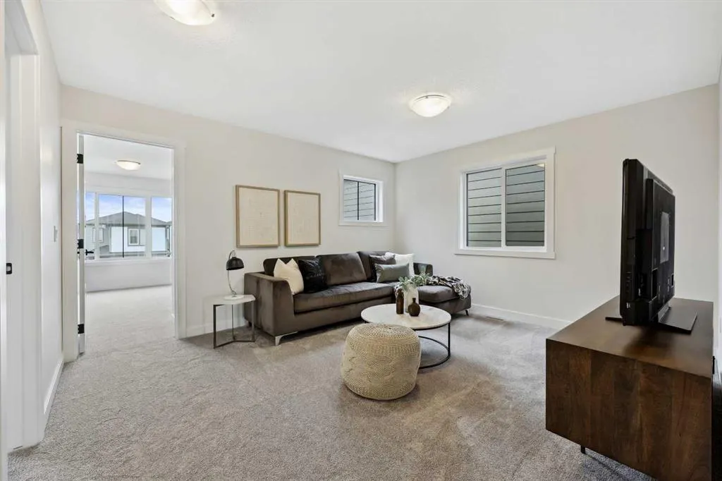 43 Versant View SW