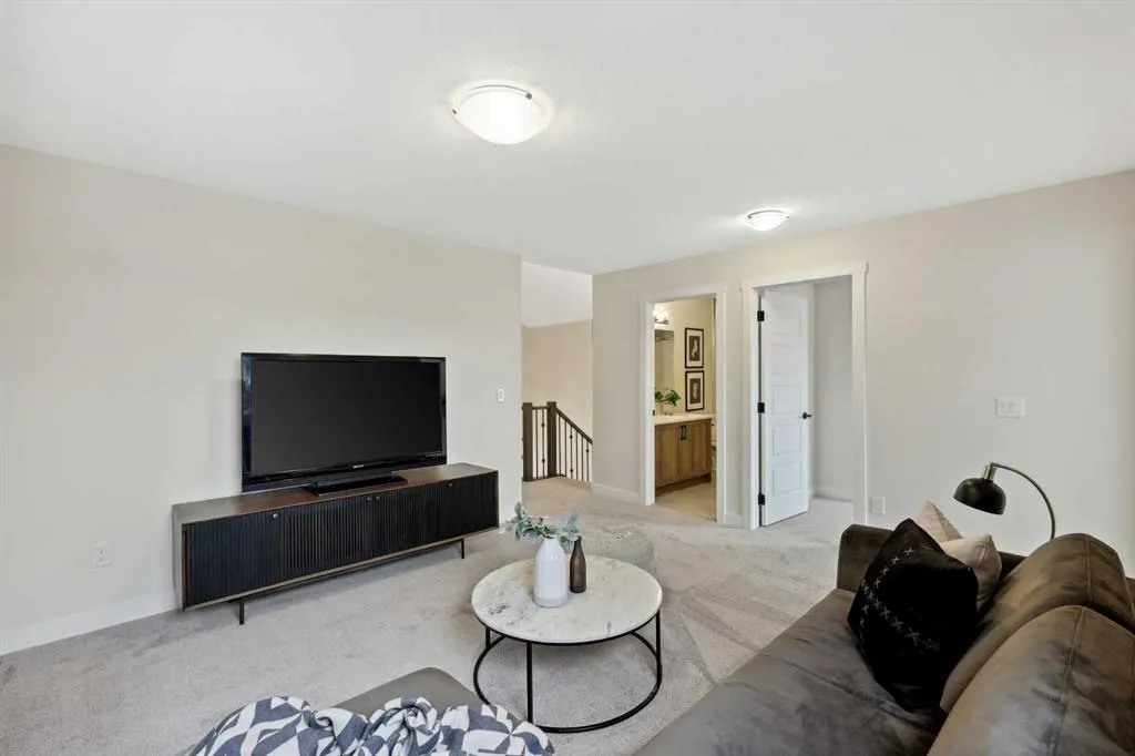 43 Versant View SW