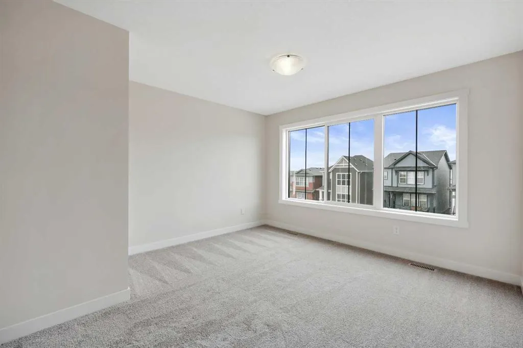 43 Versant View SW