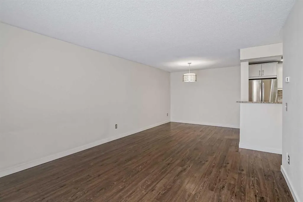 130 25 Avenue SW, #208