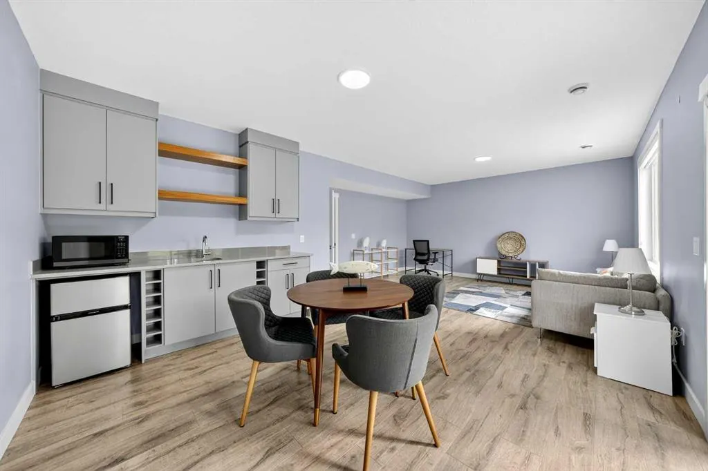 107 Legacy Landing SE