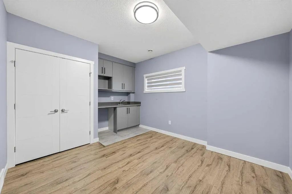 107 Legacy Landing SE