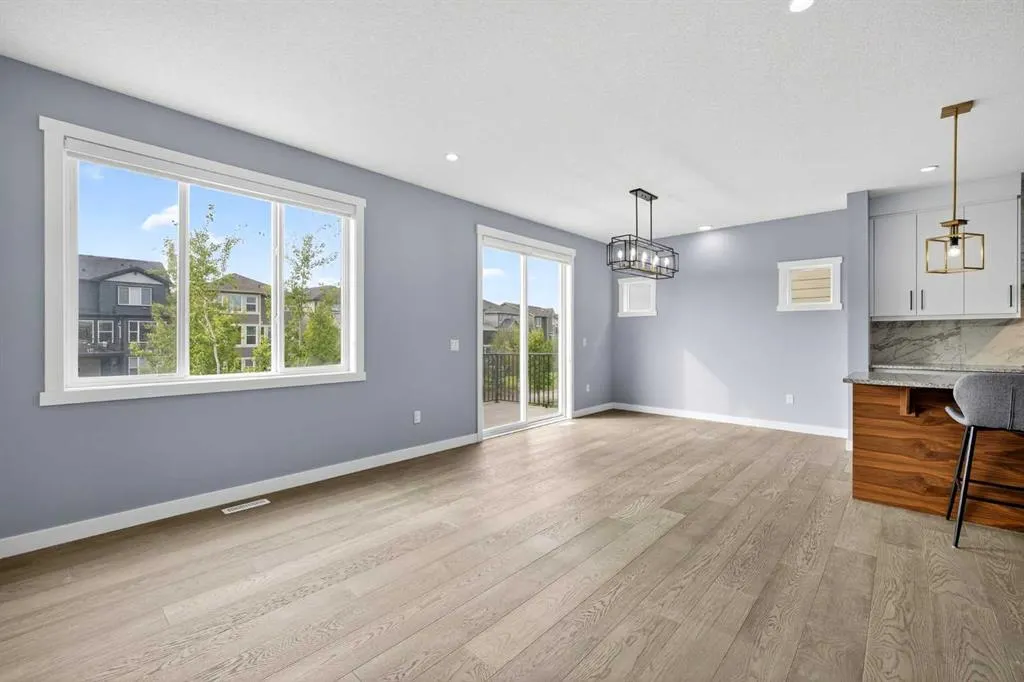 107 Legacy Landing SE