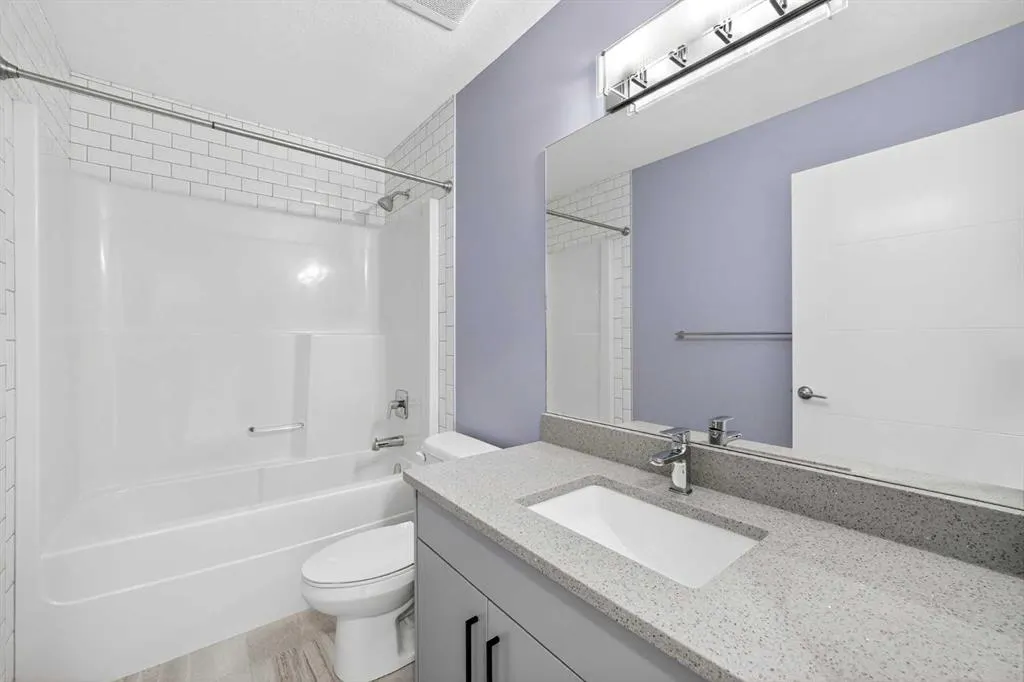 107 Legacy Landing SE