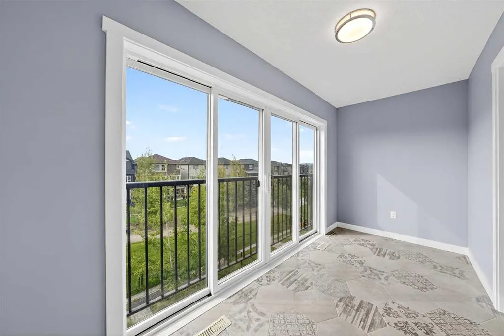 107 Legacy Landing SE