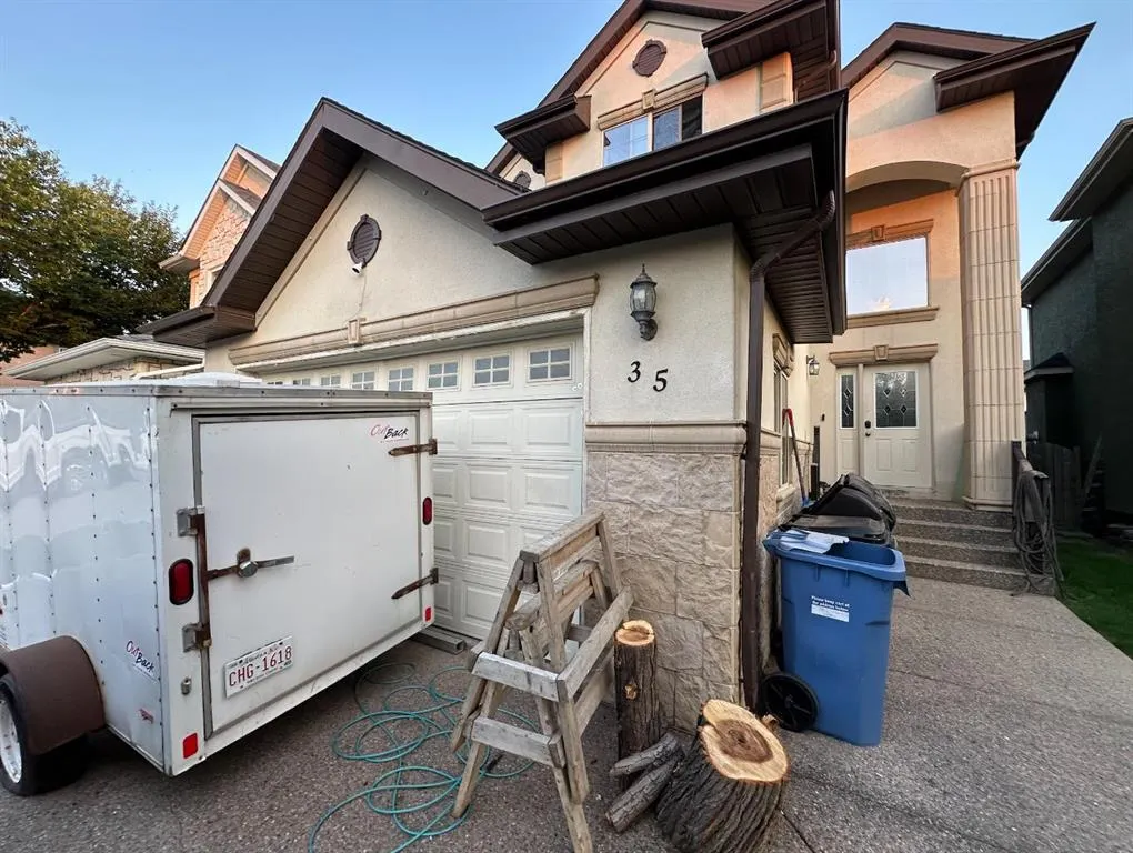 35 Cranleigh Drive SE