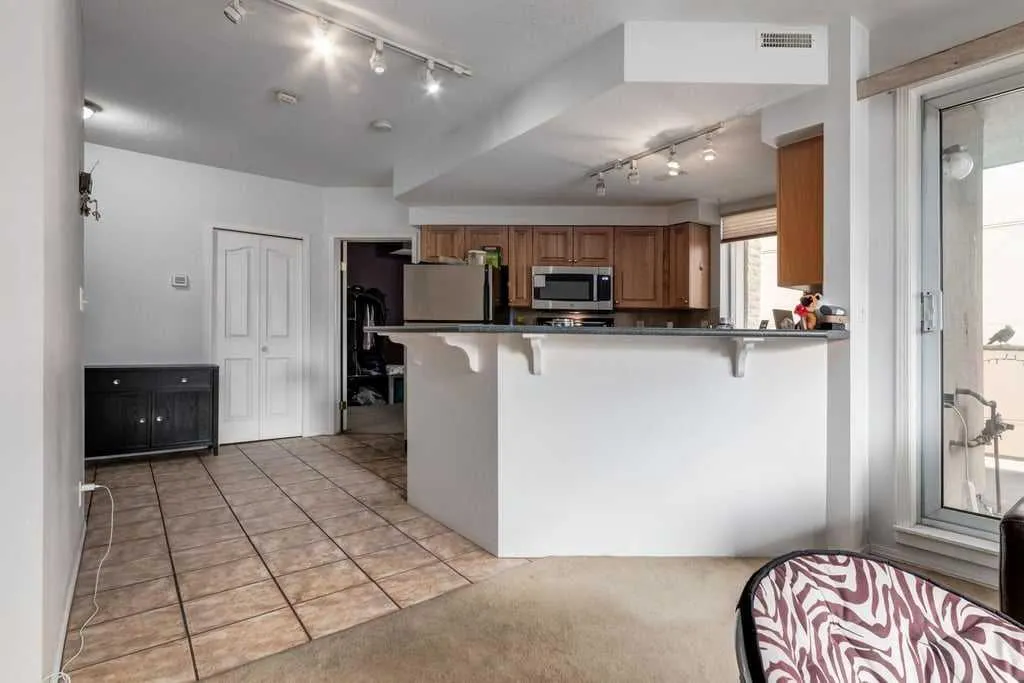 683 10 Street SW, #1301