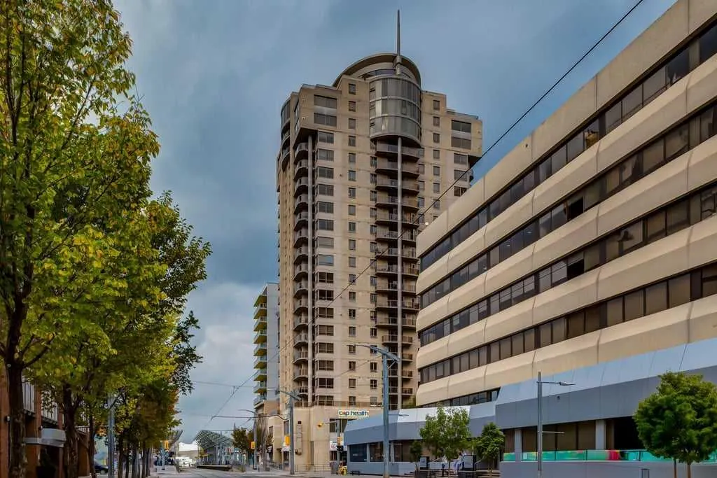 683 10 Street SW, #1301