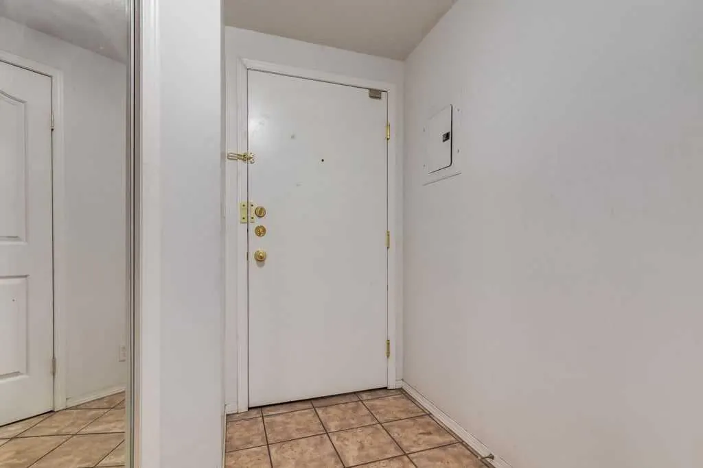 683 10 Street SW, #1301