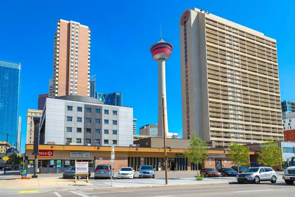 683 10 Street SW, #1301