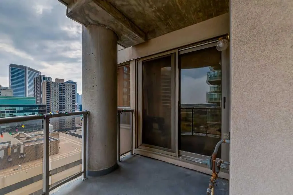 683 10 Street SW, #1301