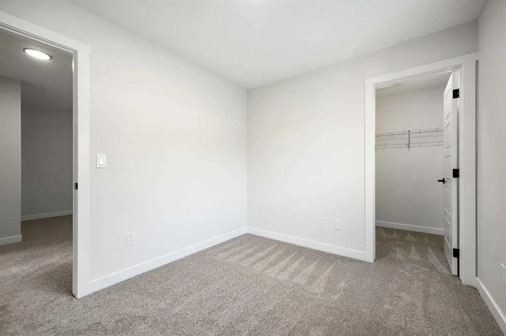 91 Versant Way SW