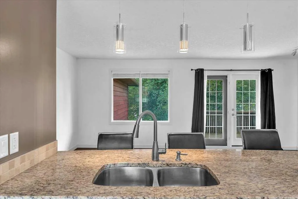 50 8 Avenue SE, #6