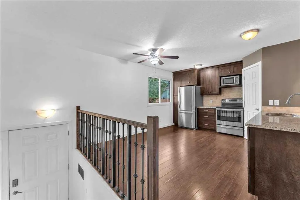 50 8 Avenue SE, #6
