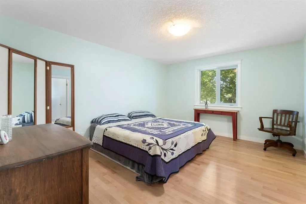 610 1st Street SW