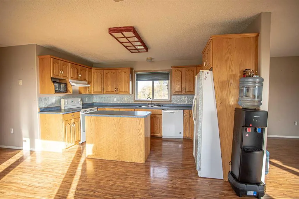 109311 Range Road 195