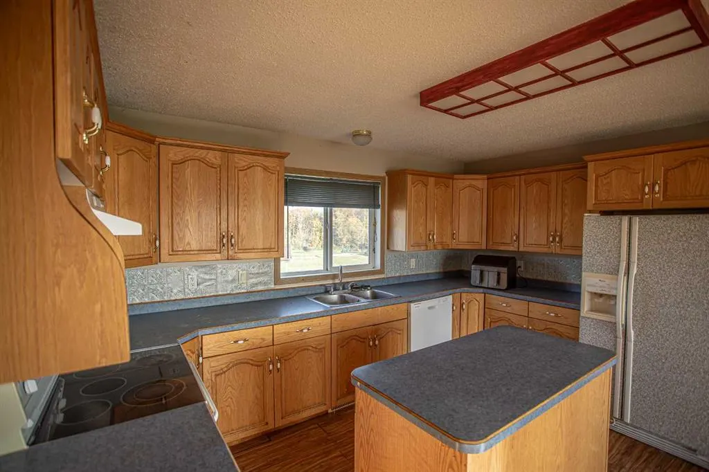 109311 Range Road 195