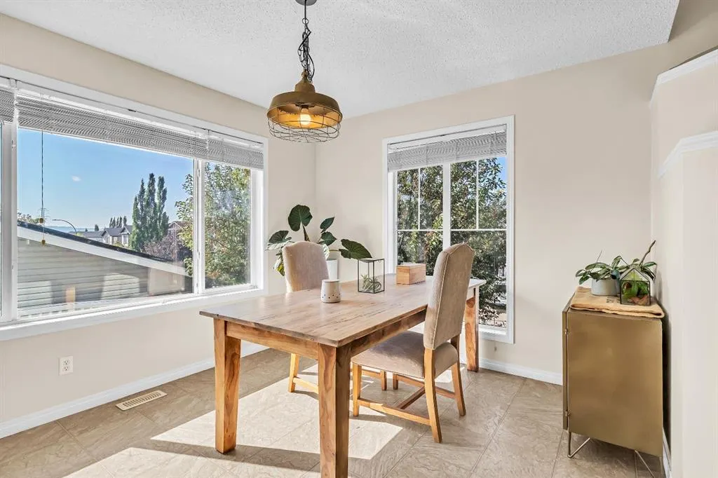 140 Tuscany Ridge Terrace NW