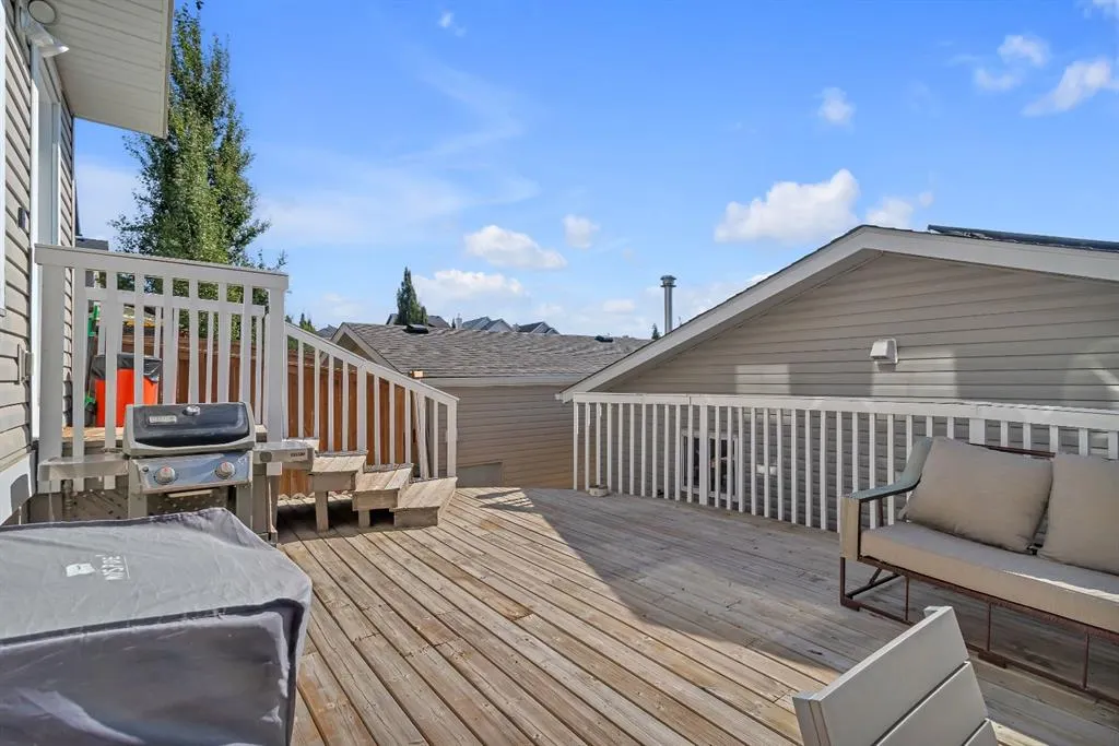 140 Tuscany Ridge Terrace NW