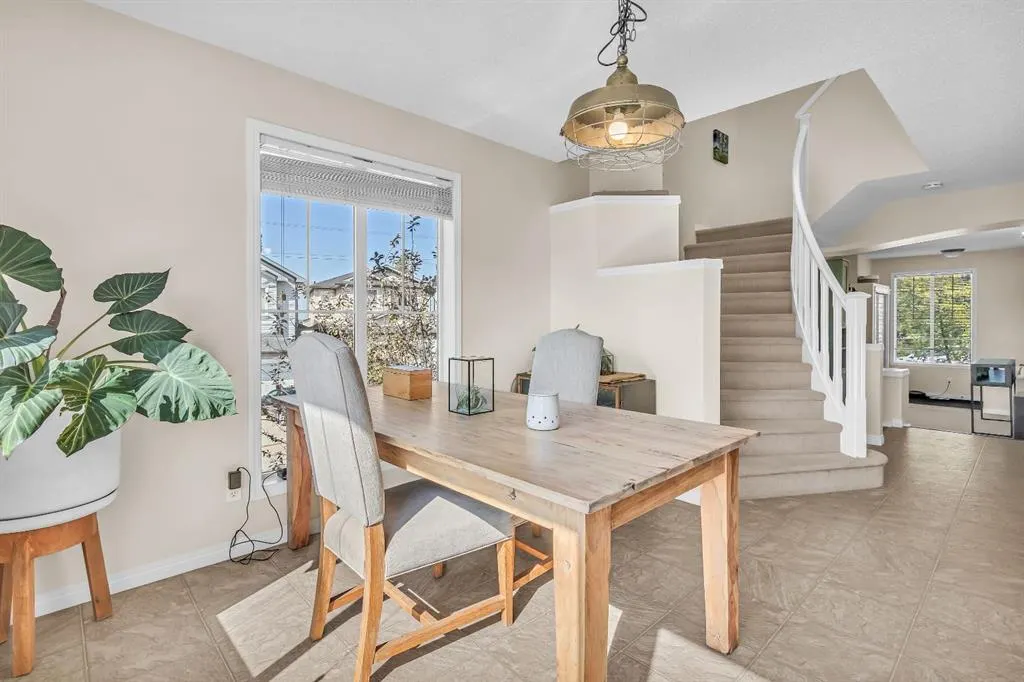 140 Tuscany Ridge Terrace NW