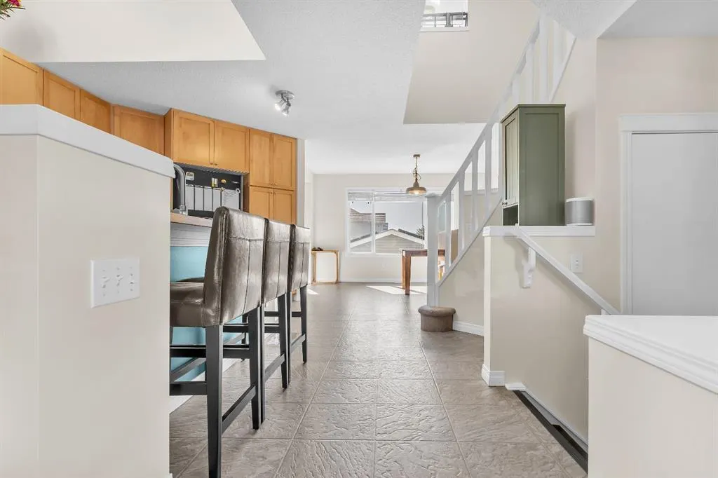 140 Tuscany Ridge Terrace NW
