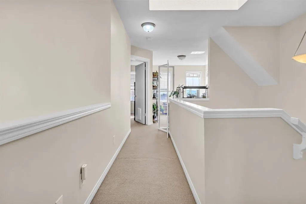 140 Tuscany Ridge Terrace NW