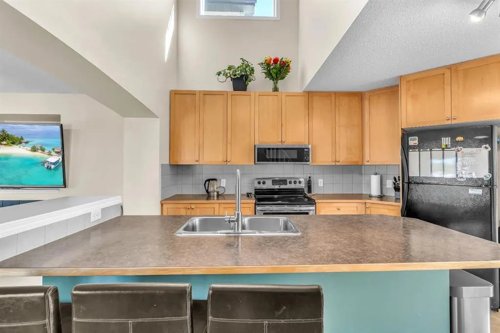 140 Tuscany Ridge Terrace NW