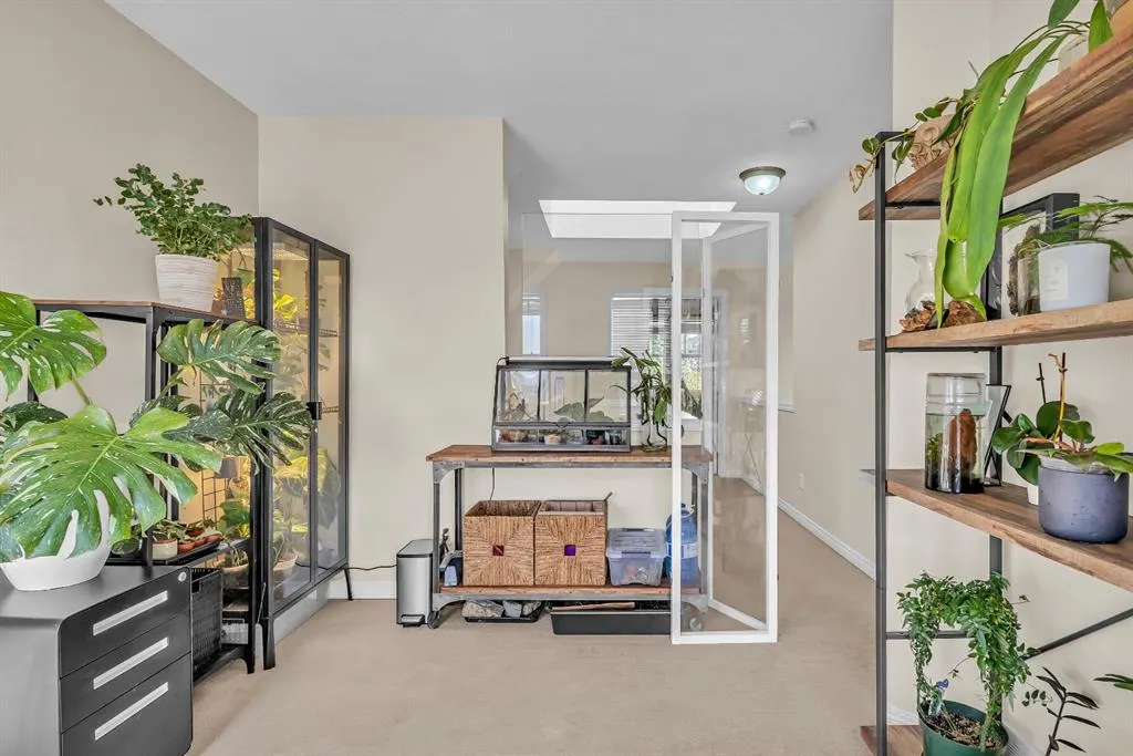 140 Tuscany Ridge Terrace NW