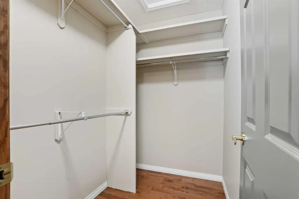 12 Bow Way