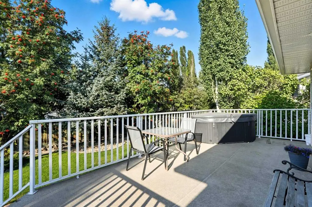12 Bow Way