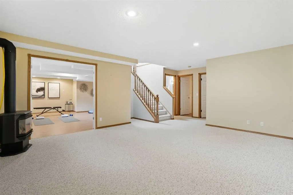 12 Bow Way